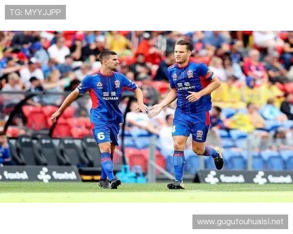 纽卡斯尔联老板亲赴商讨发展大计